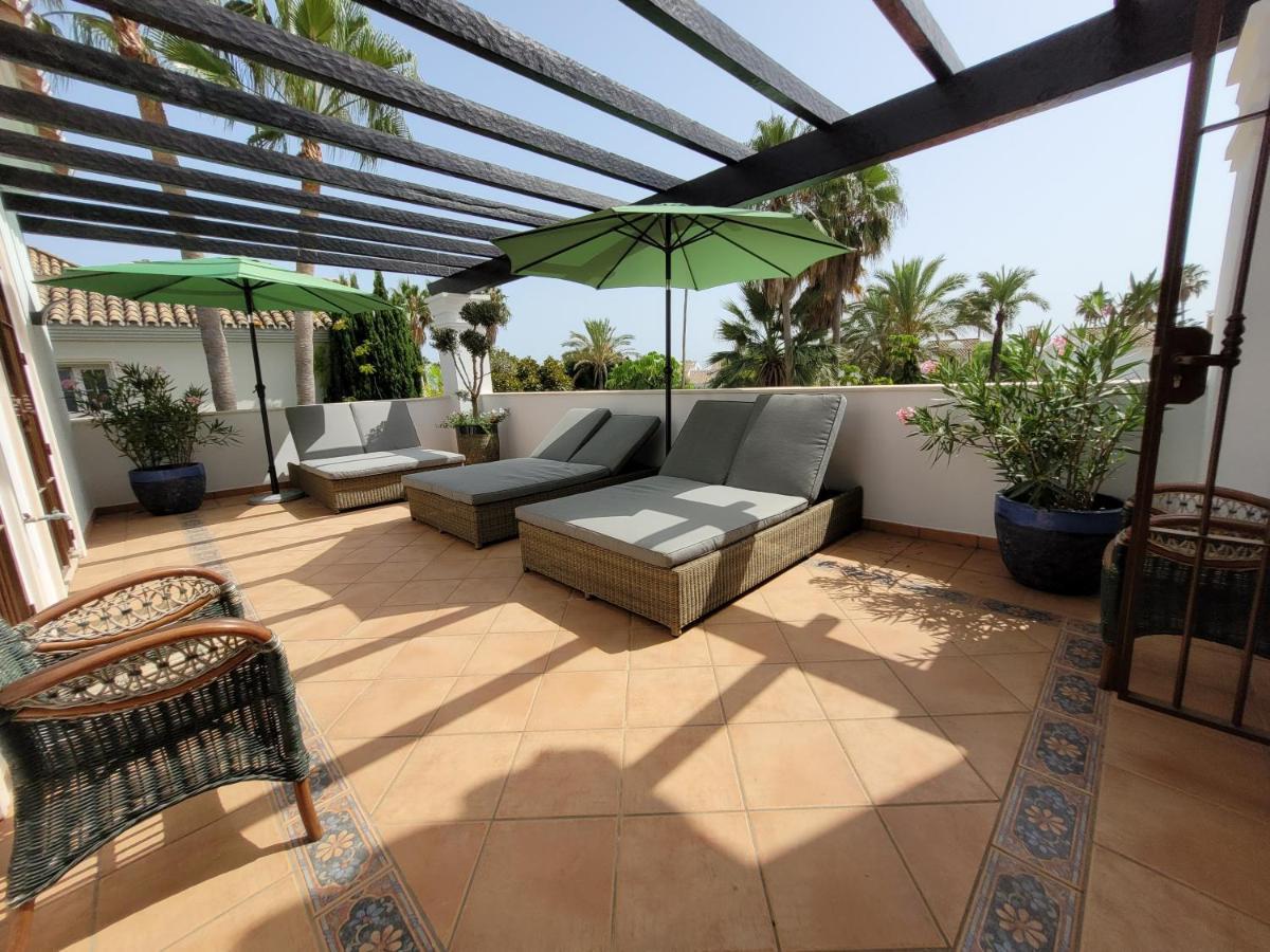 Beach And Golf Resort La Perla Miguel Adults Only Marbella Luaran gambar