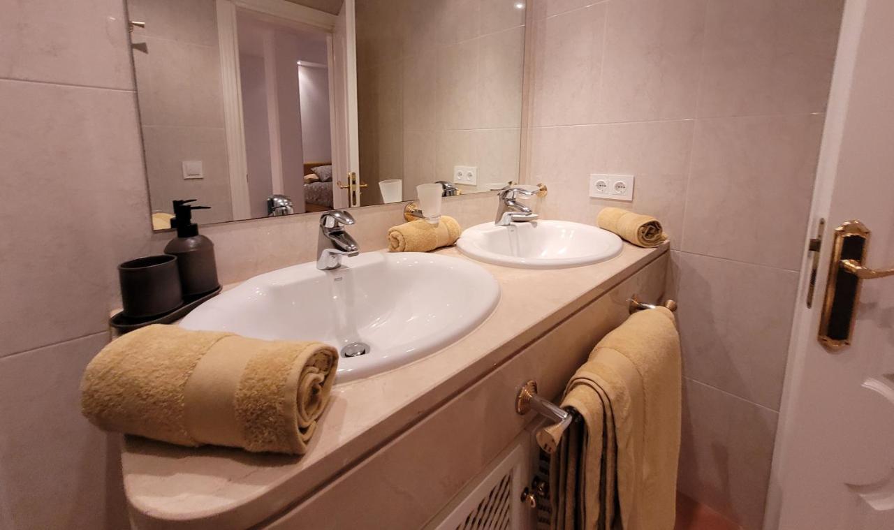 Beach And Golf Resort La Perla Miguel Adults Only Marbella Luaran gambar